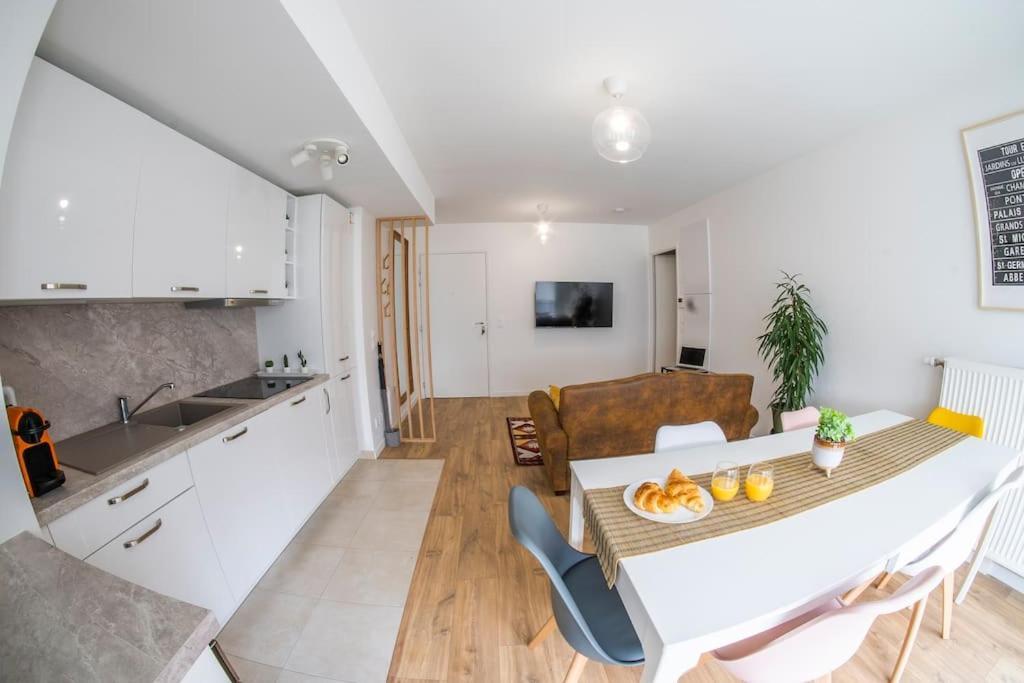 Paris & Disneyland - 2Min From Train Station - Free Private Parking Вилье-сюр-Марн Экстерьер фото